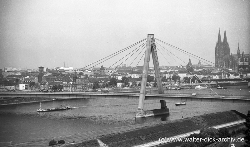 Die Severinsbrücke 1965