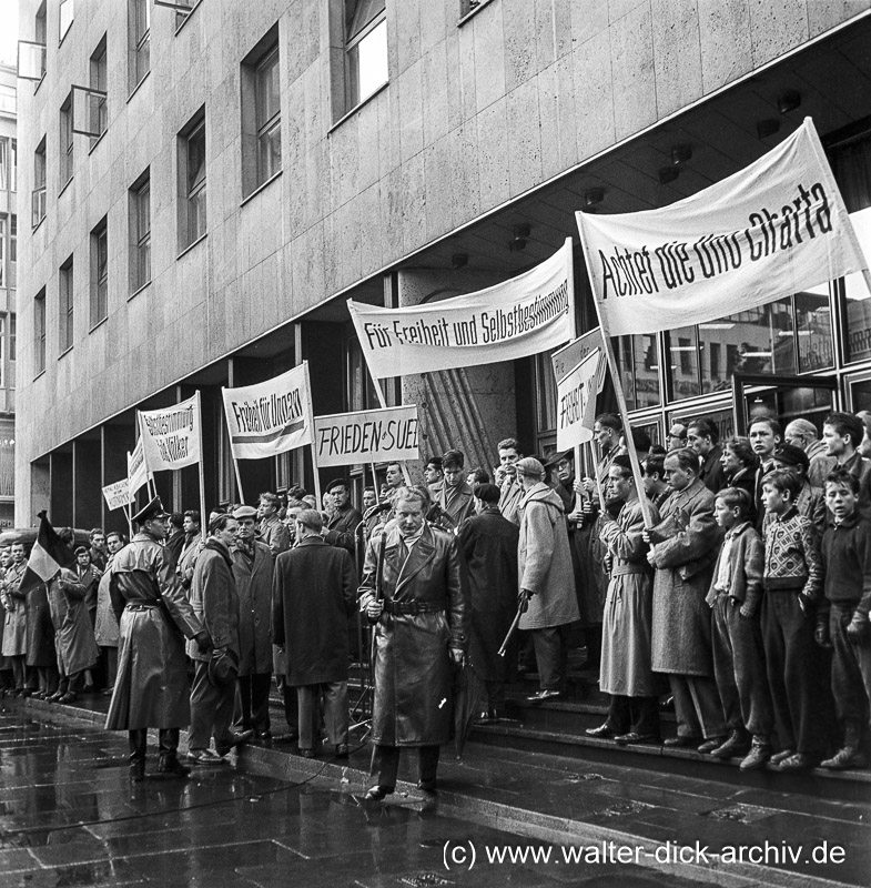 Demonstration während des Ungarn Aufstands 1956