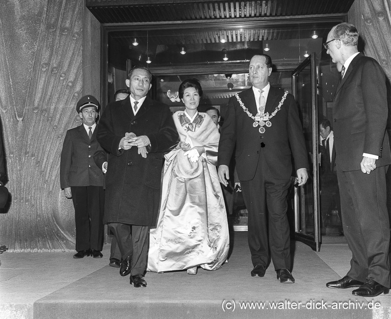 Präsident Park Chung Hee im Kölner Rathaus 1964